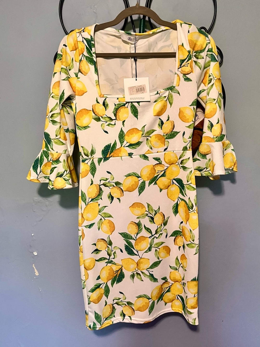 Missguided White Lemon-Print Midi Dress with Green Leaves